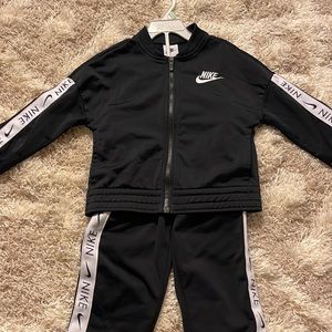 Nike track suit size S6-6x